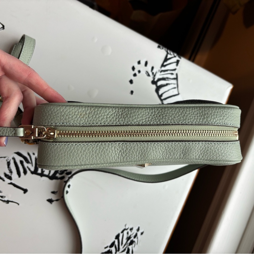 Kate Spade Crossbody Camera Bag- Pistachio Leather - Picture 5 of 8